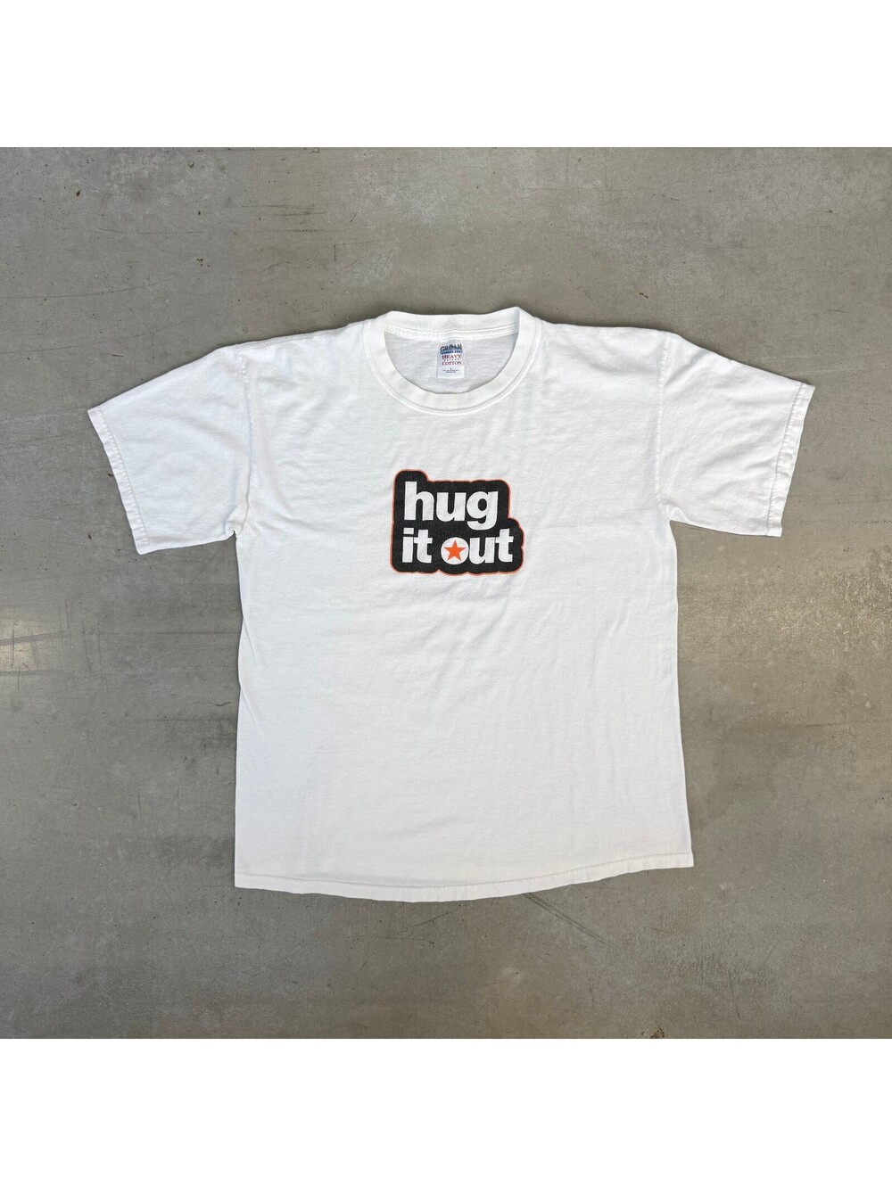 Vintage 2000s 'Hug It Out' Spellout Graphic Tshirt White Large